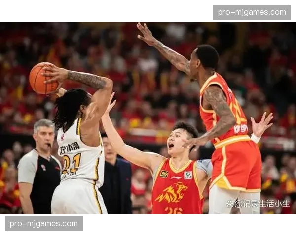 广厦核心缺阵暴露阵容深度问题,卫冕之路面临挑战 广厦核心缺阵暴露阵容深度问题,卫冕之路面临挑战