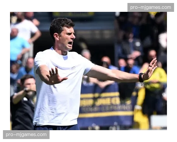 弗罗西诺内2-2逼平博洛尼亚,拿到保级路上关键一分 弗罗西诺内2-2逼平博洛尼亚,拿到保级路上关键一分