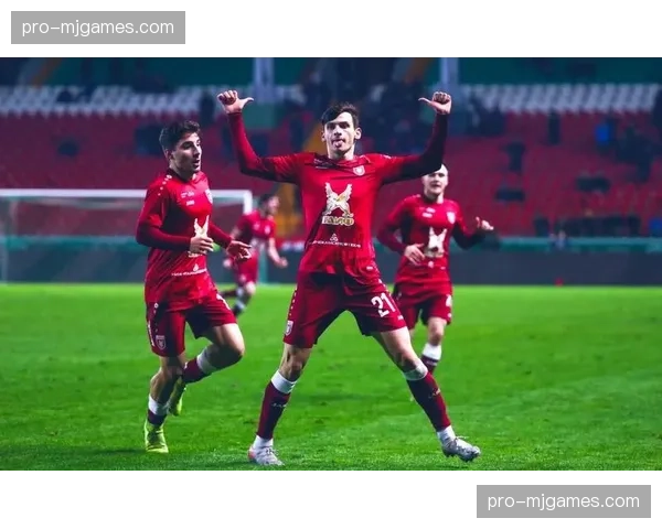 克瓦拉茨赫利亚专访：谈论格鲁吉亚足球的崛起与个人目标